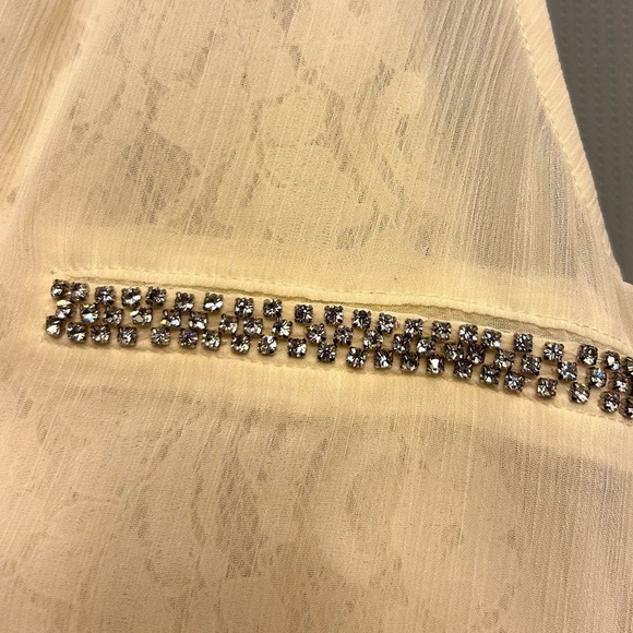 Guess chiffon blouse size M bling rhinestone button up $79 0505 NWT 86 - Picture 2 of 9